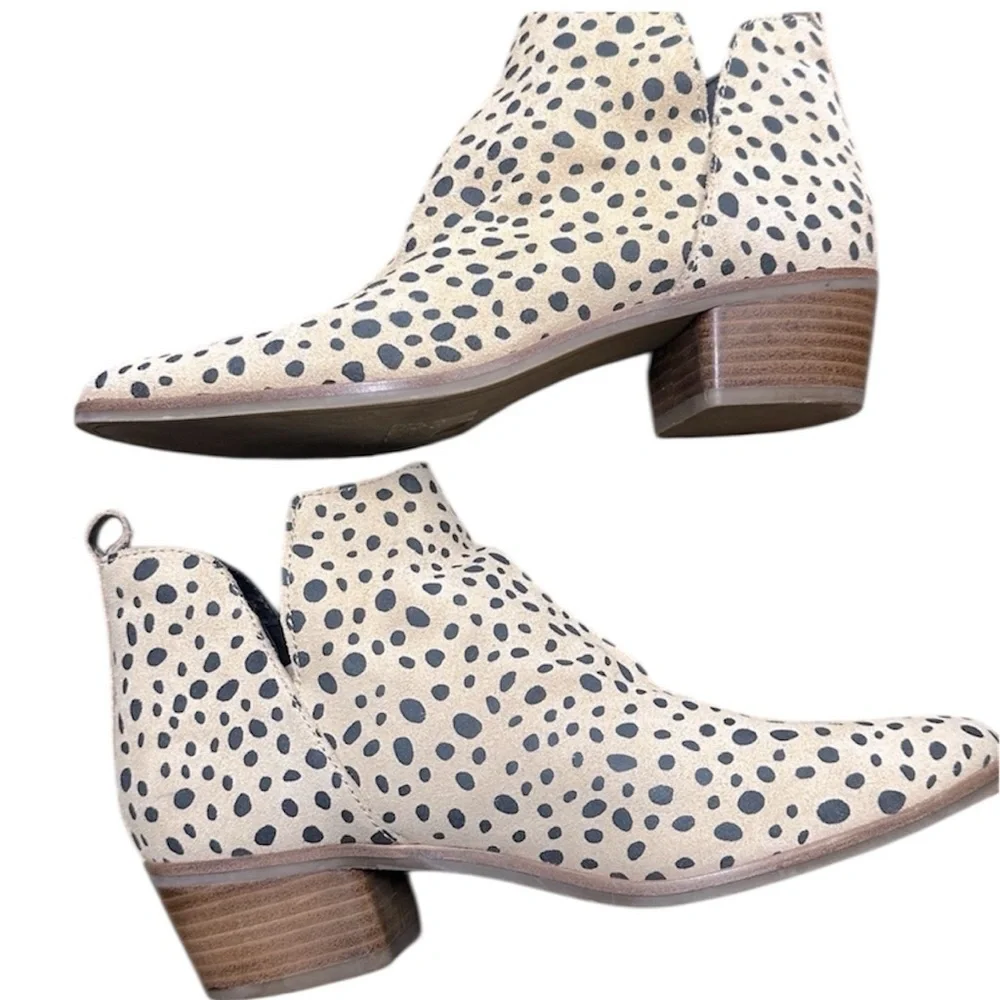 Dolce Vita Kaidie Black and Tan Ankle Boots size 9 1/2 medium
